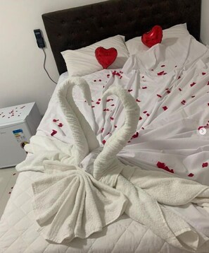 20 habitaciones, wifi gratis y ropa de cama