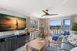 TV, DVD player - Bayside Escape-Condo w/ Dock, Pool, and Near Beach (Sarasota)