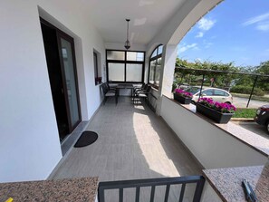 Outdoor dining - Holiday apartment with air conditioning (Rovinj)