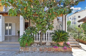 Exterior detail - Holiday apartment with air conditioning (Rovinj)