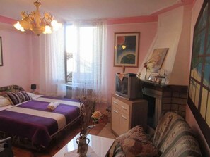 2 Schlafzimmer, Bügeleisen/Bügelbrett, Reisekinderbett