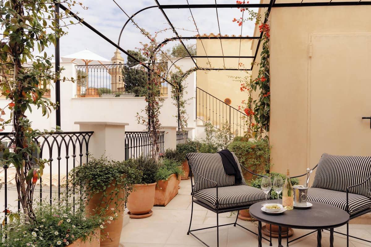 Apartment, 2 Bedrooms, Terrace | Premium bedding, minibar, soundproofing, iron/ironing board