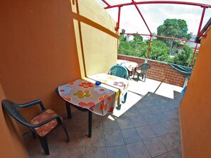 Outdoor dining - Holiday apartment with air conditioning (Medulin)