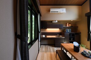 Design-Villa, 2 Schlafzimmer, Nichtraucher, Küche | 2 Schlafzimmer, Verdunkelungsvorhänge, kostenloses WLAN, Bettwäsche