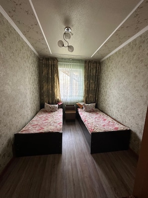 2 bedrooms, bed sheets
