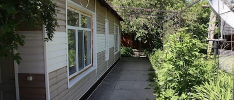 Basic-Doppel- oder -Zweibettzimmer | Terrasse/Patio