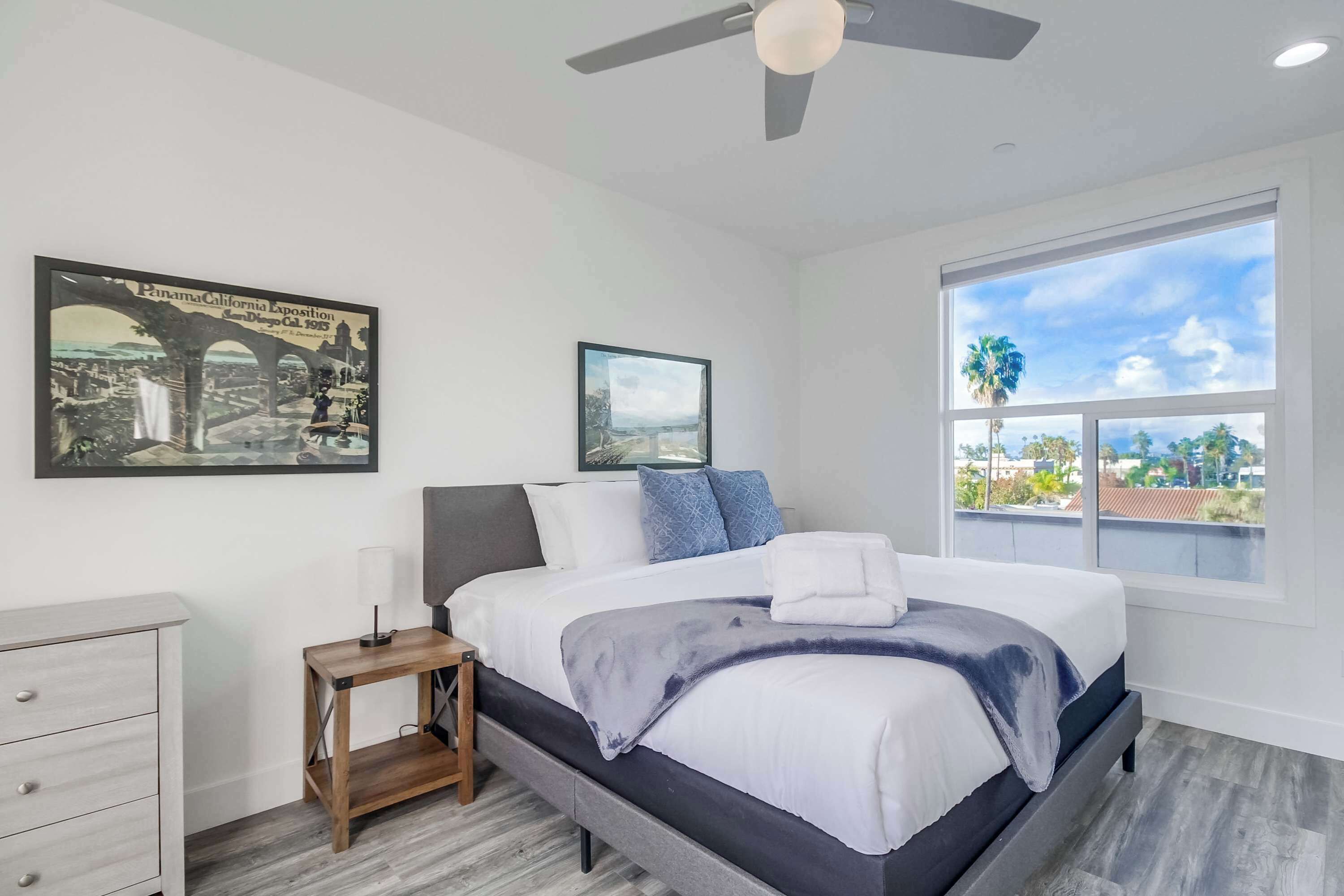 2 bedrooms, desk, iron/ironing board, WiFi