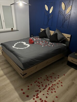2 chambres, lit parapluie, Wi-Fi gratuit, draps fournis