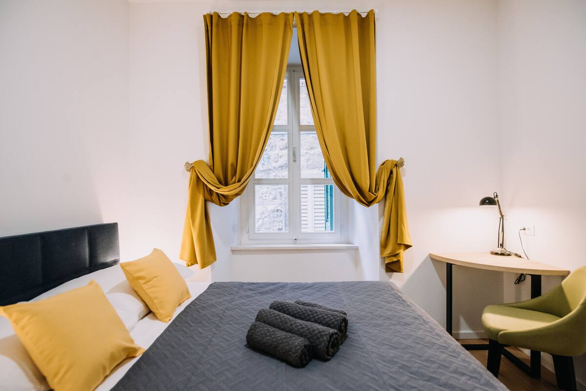 1 bedroom, iron/ironing board, free cots/infant beds, free WiFi