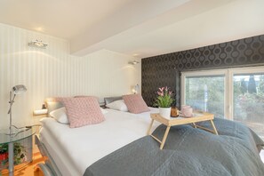 2 bedrooms, desk, free WiFi, bed sheets - Apartament Przyszłości Kraków by Renters (Kraków)