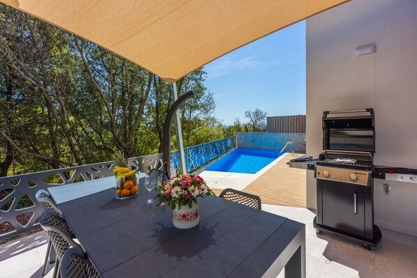 Restauration extérieure