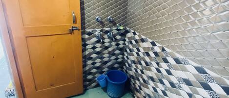 Boblebad, håndklær, såpe og sjampo