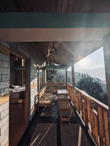 The Mountain Story B&B in Manali. Off-beat & Pet friendly! 