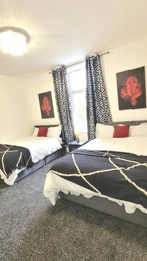 4 habitaciones, tabla de planchar con plancha y wifi gratis 