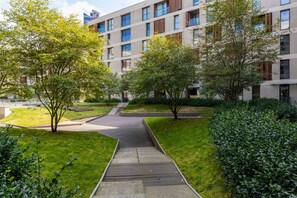 Exterior - Apartment With Bathub by Renters (Warsaw)