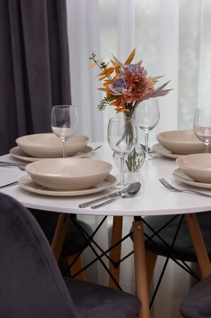 Departamento, 1 habitación, balcón | Área de sala de estar