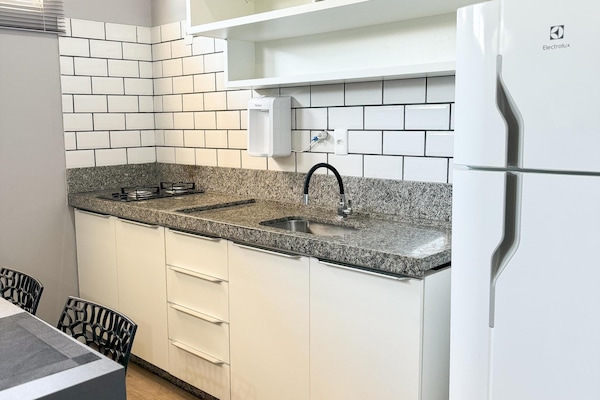 Geladeira, micro-ondas