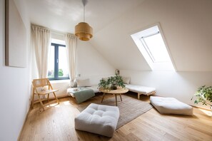 Superior Suite, 2 Bedrooms, Bathtub | Living area - po.spolu wellness resort (Mokrovraty)