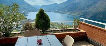 Spectacular view on lake Lugano - Two-rooms duplex