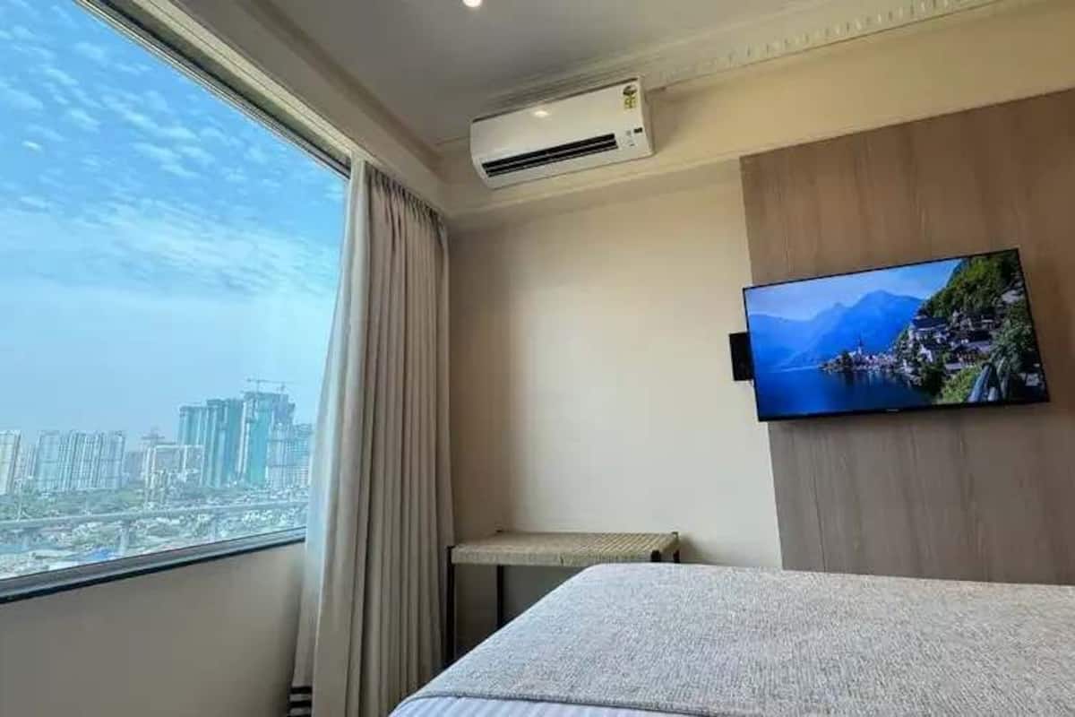 Desk, laptop workspace, soundproofing, iron/ironing board