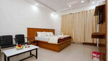 Deluxe Room | Free WiFi