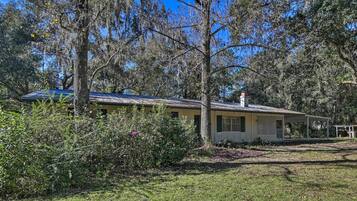 Cottage (3 Bedrooms) | Interior