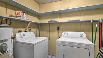 Cottage (3 Bedrooms) | Interior