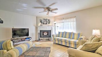 Cottage (3 Bedrooms) | Front of property