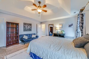 Rumah (3 Bedrooms) | 3 kamar tidur, setrika/meja setrika, dan seprai linen