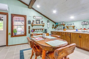 Apartment (0 Bedroom) | Interior