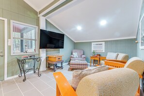 Apartment (0 Bedroom) | Interior - Bunkhouse-style Studio in Elkins Near ATV Trails! (Combs)