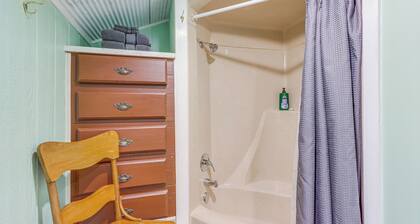 Bunkhouse-style Studio in Elkins Near ATV Trails!