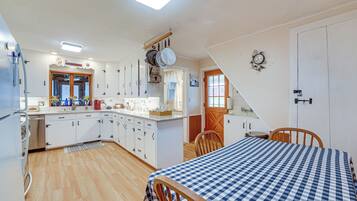 Nhà (3 Bedrooms) | Nội thất