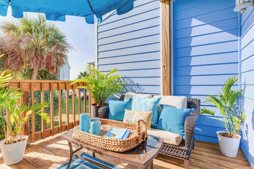 Updated Dauphin Island Condo w/ Pool & Gulf Views!