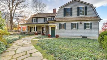 House (Multiple Bedrooms) | Interior