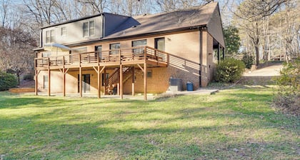 Lakefront Raleigh Home w/ Deck: 12 Mi to Downtown!