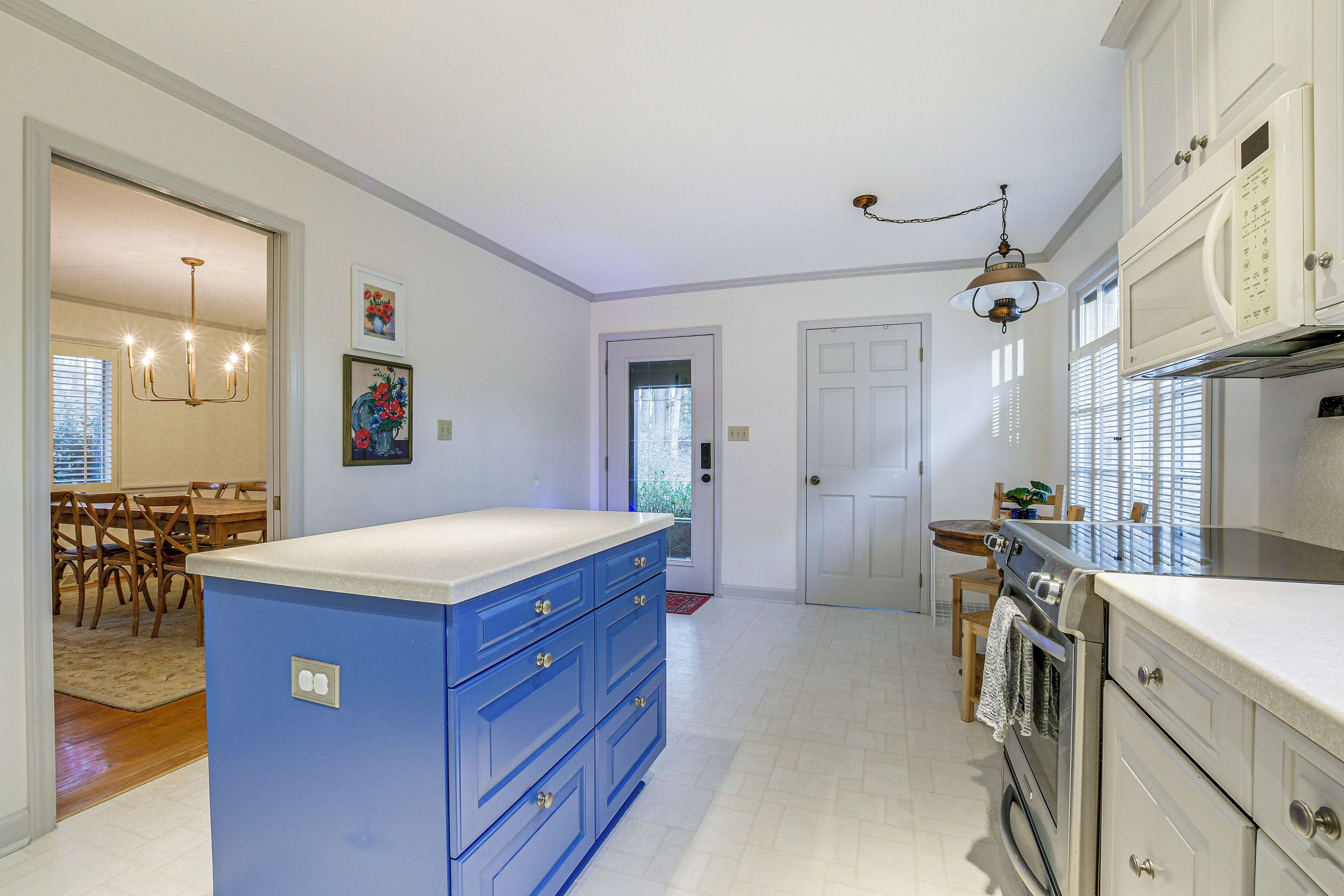 House (4 Bedrooms) | Interior