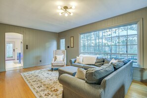 Rumah (4 Bedrooms) | Interior