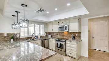 Casa (3 Bedrooms) | Parte interna