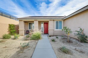 House (4 Bedrooms) | Interior - Desert Hot Springs Vacation Home w/ Community Pool (Desert Hot Springs)