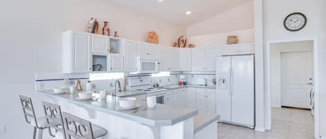 House (2 Bedrooms) | Interior