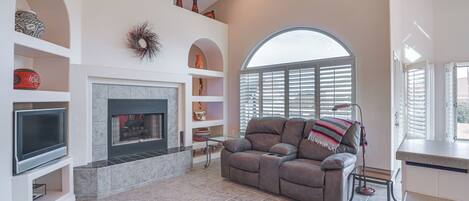 House (2 Bedrooms) | Interior