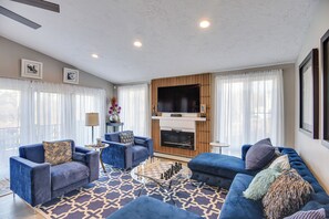 Front of property - Pet-friendly Narragansett Home w/ Deck + Gas Grill (Narragansett)