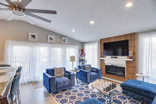 House (5 Bedrooms) | Interior