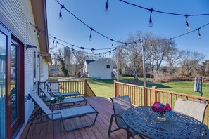 Interior - Pet-friendly Narragansett Home w/ Deck + Gas Grill (Narragansett)