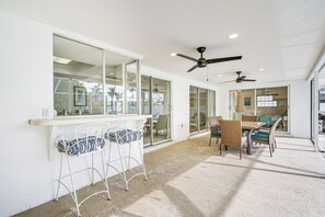 Interior - Cozy Cape Coral Home w/ Pool: 1 Block to Canal! (Cape Coral)