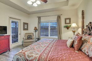 Apartment (2 Bedrooms) | Interior - Branson Condo: Private Balcony, 1 Mi to Strip! (Branson)