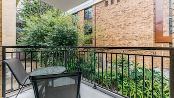 Apartamento família | Sacada