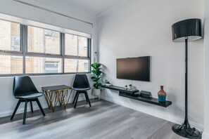 Family Apartment | Living area | 43-inch Smart TV with digital channels - Grace At Mosman - Service Apartments (Mosman)