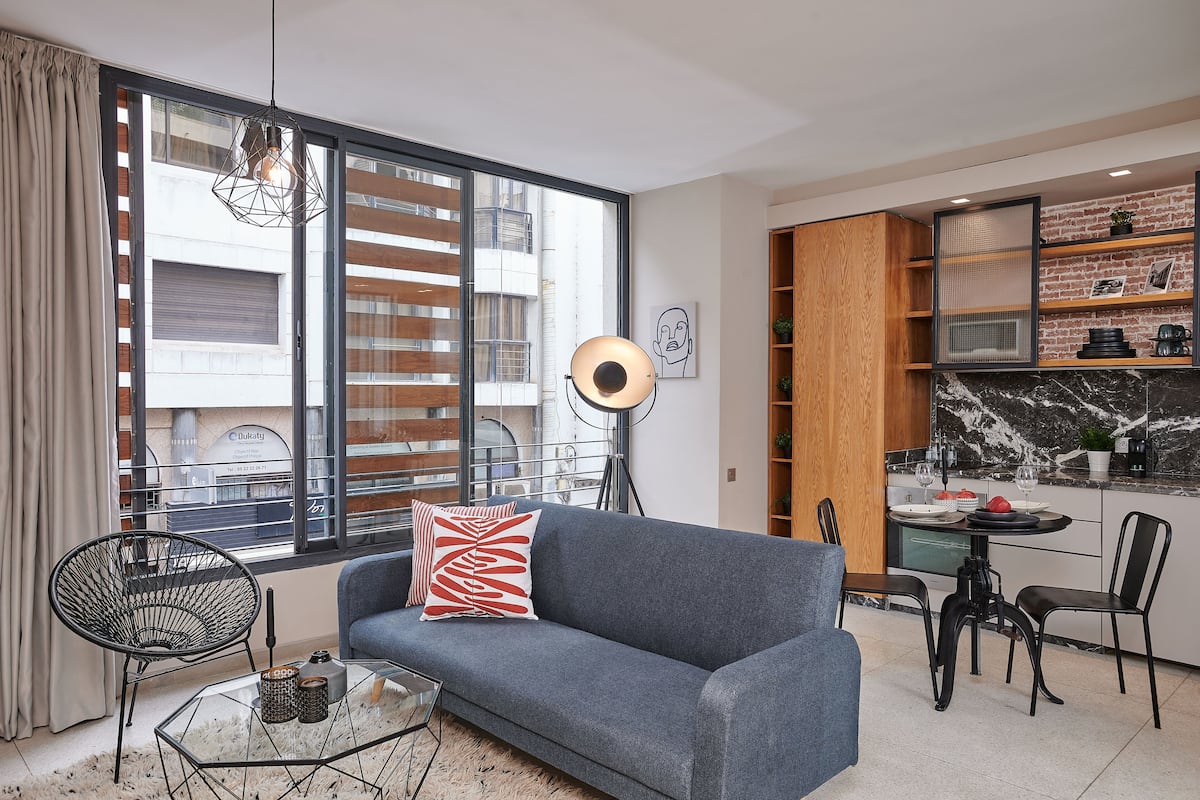 Comfort Apartment | Living area | Flat-screen TV